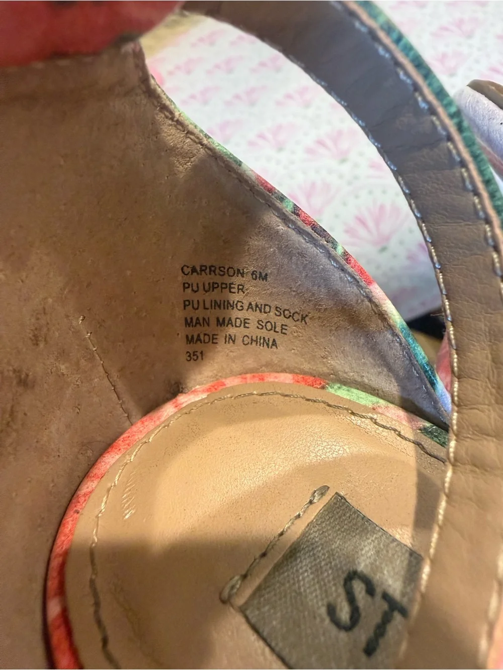Steve Madden Carrson Sandals Floral Size 6